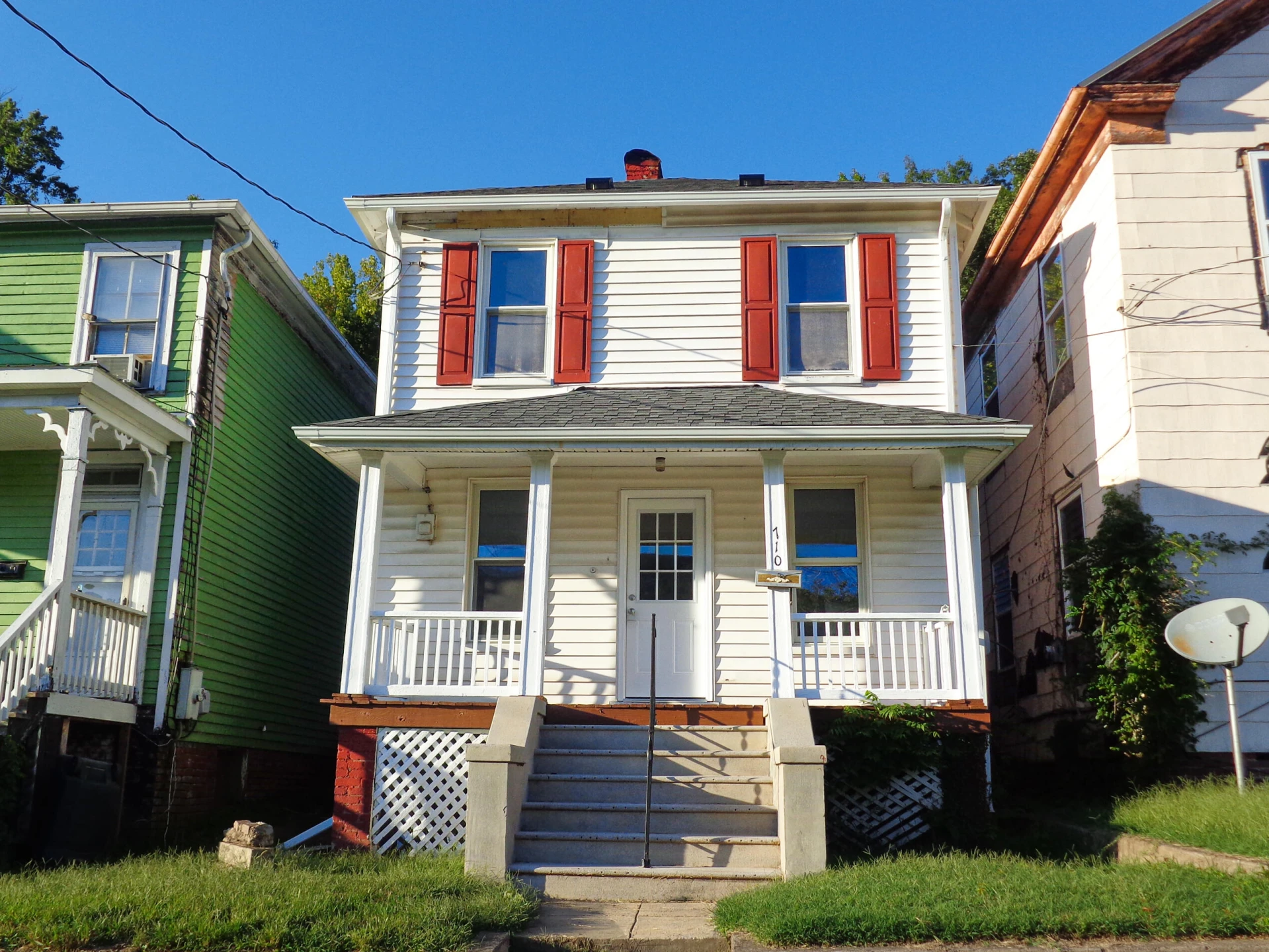 710 Pine St - Photo 2