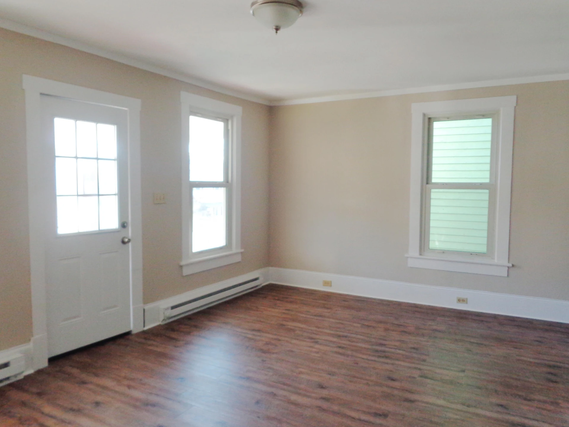 710 Pine St - Photo 4