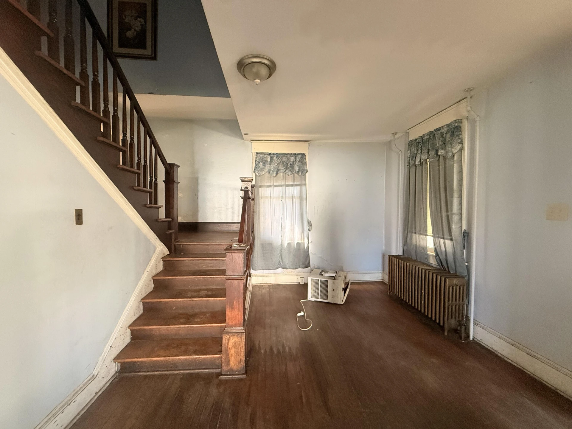 301 E Prospect St - Photo 5