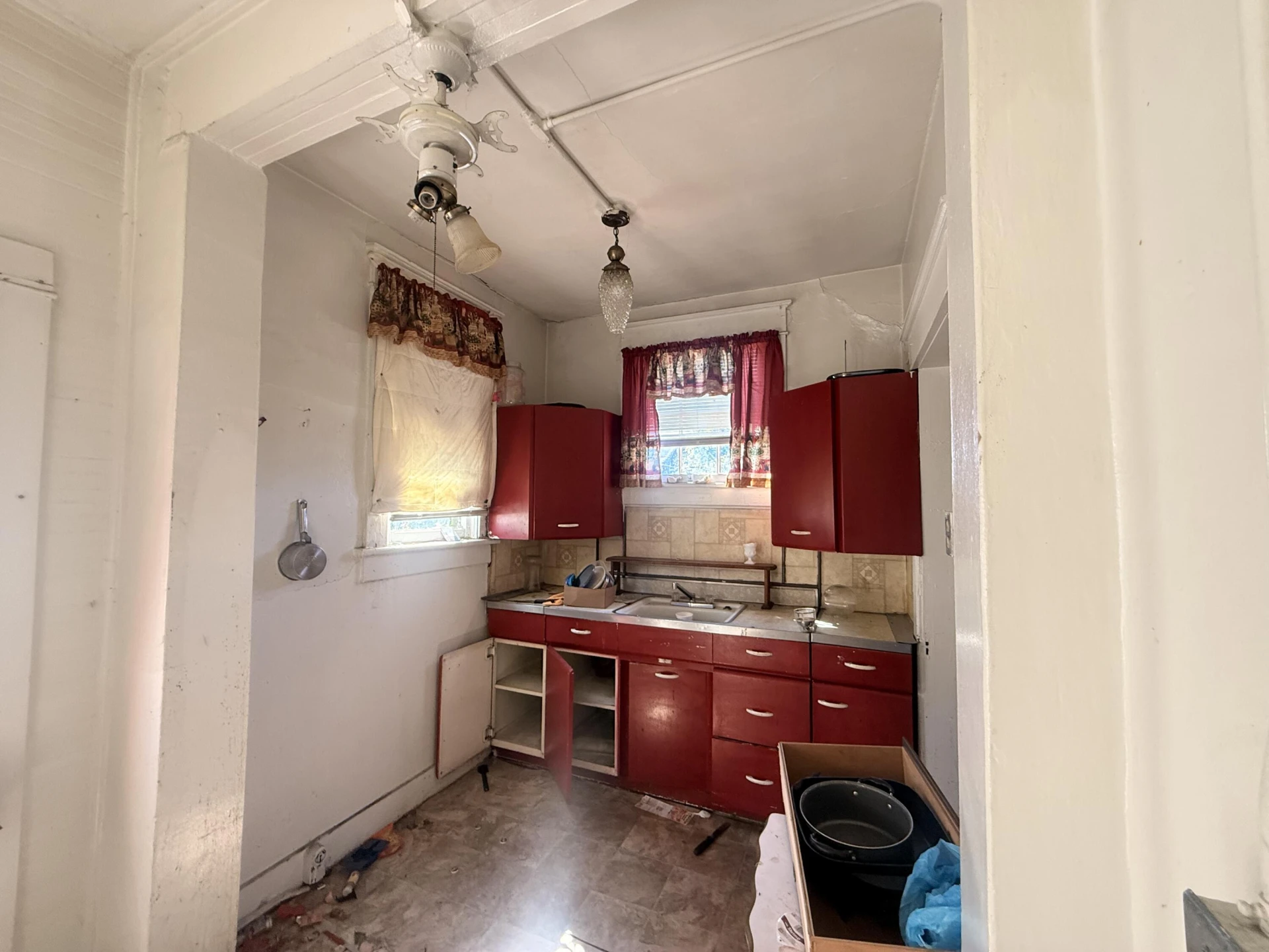 301 E Prospect St - Photo 8
