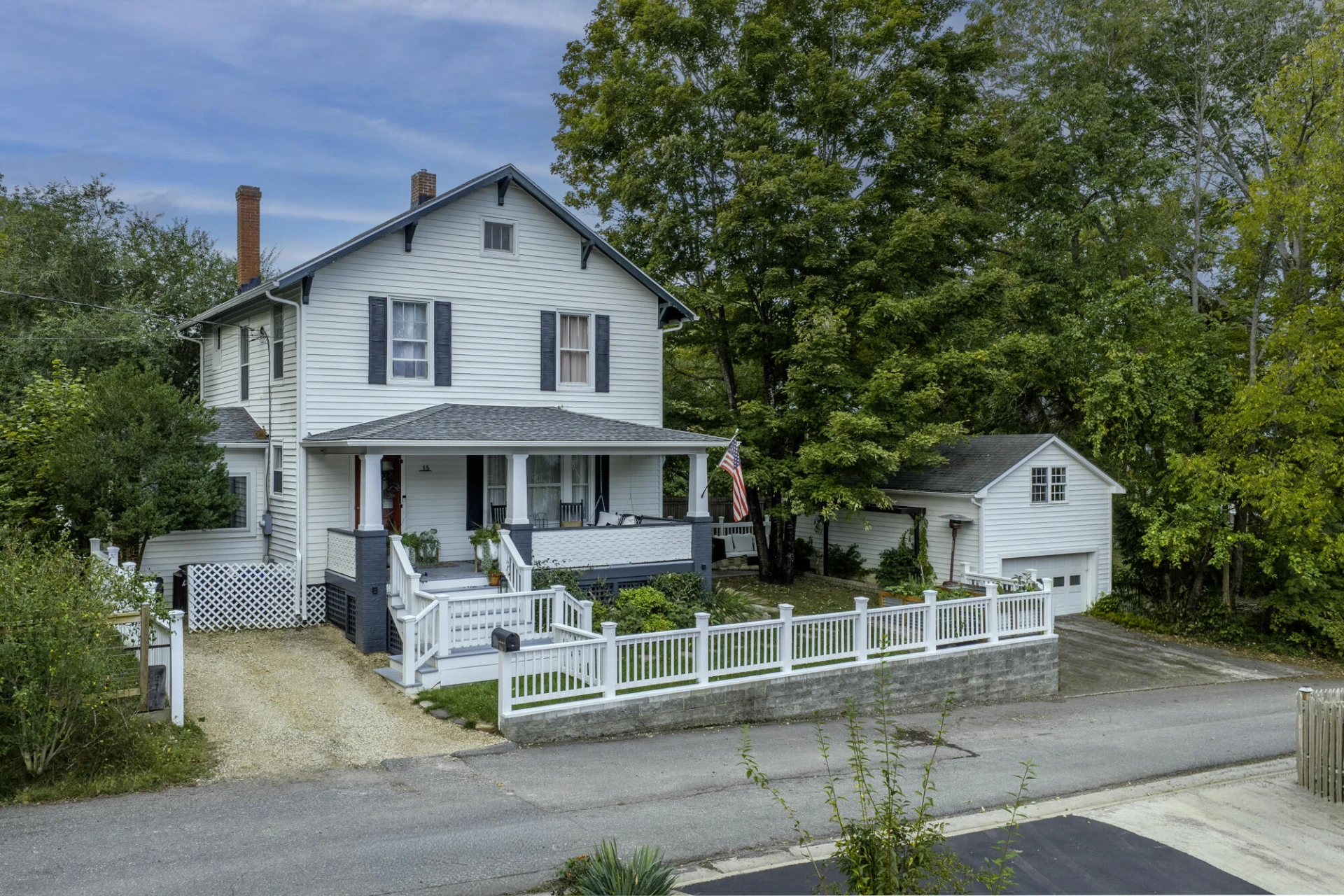 15 WESTSIDE Ct - Photo 2