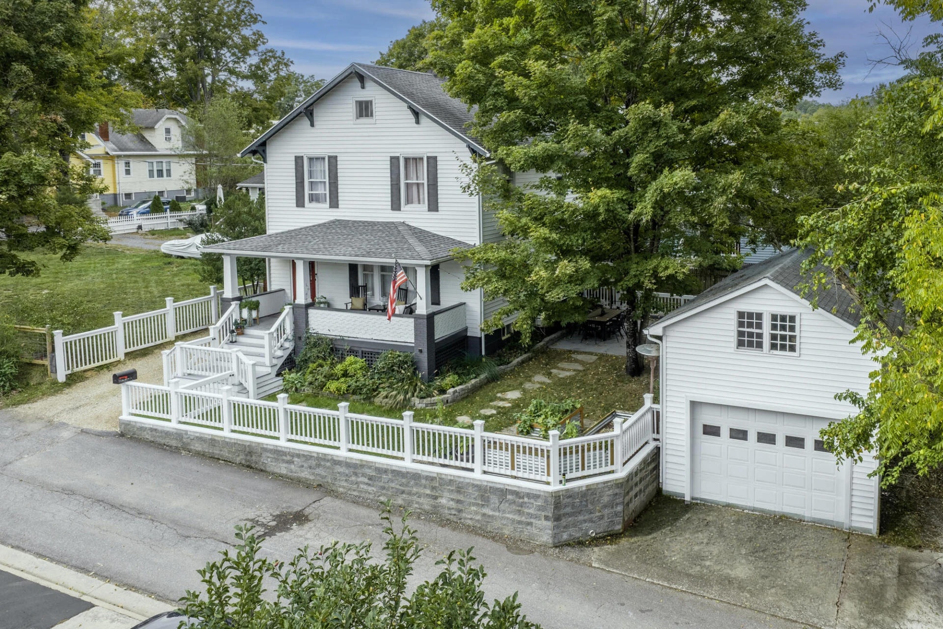 15 WESTSIDE Ct - Photo 3