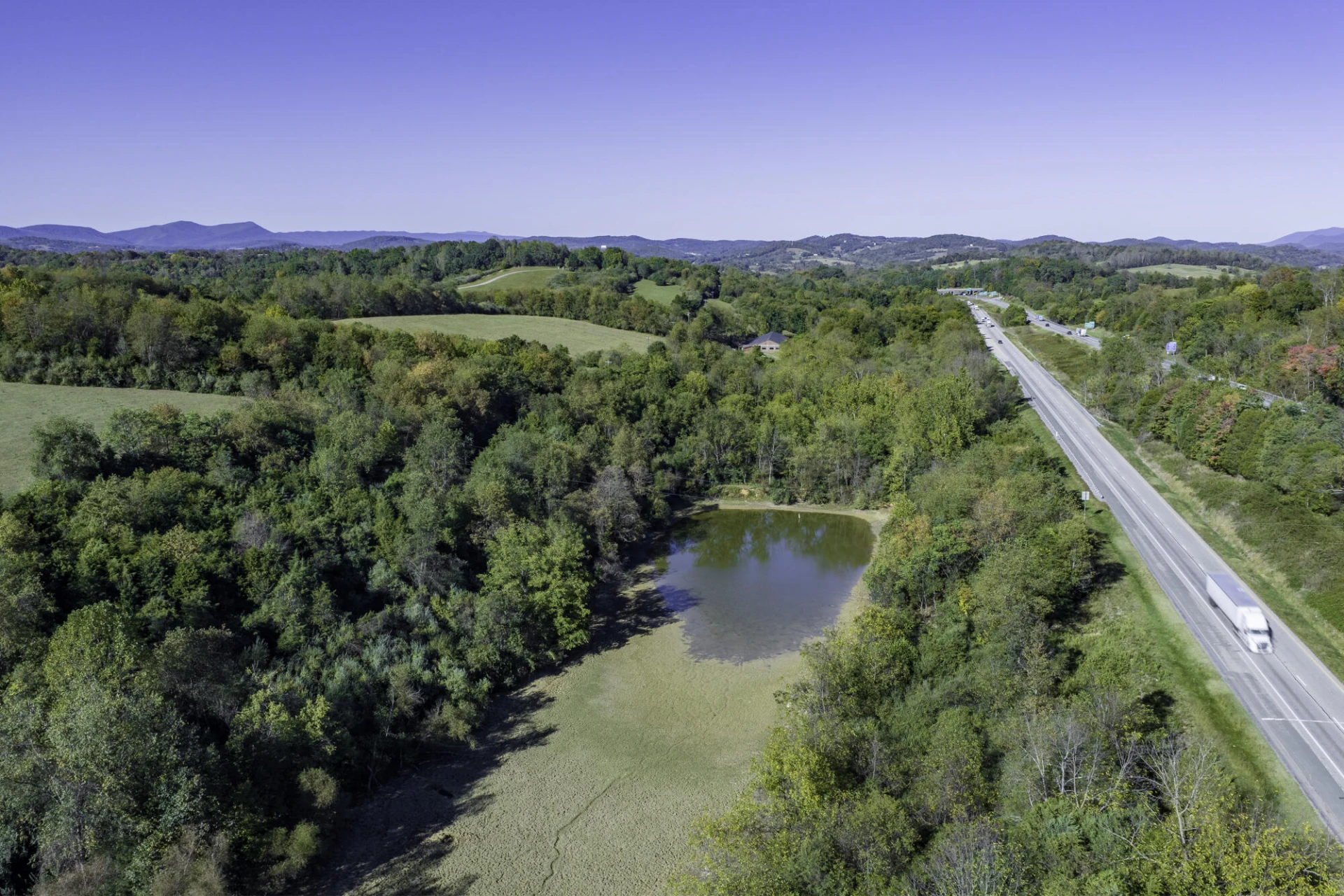 390 Blue Hills Ln - Photo 8