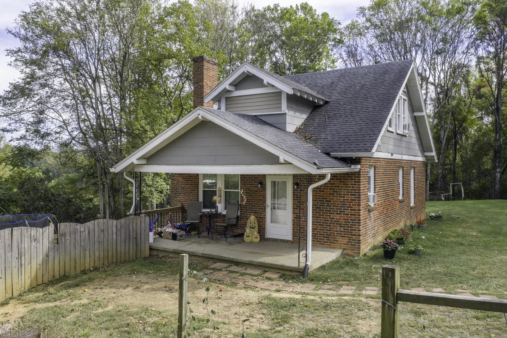 390 Blue Hills Ln - Photo 17