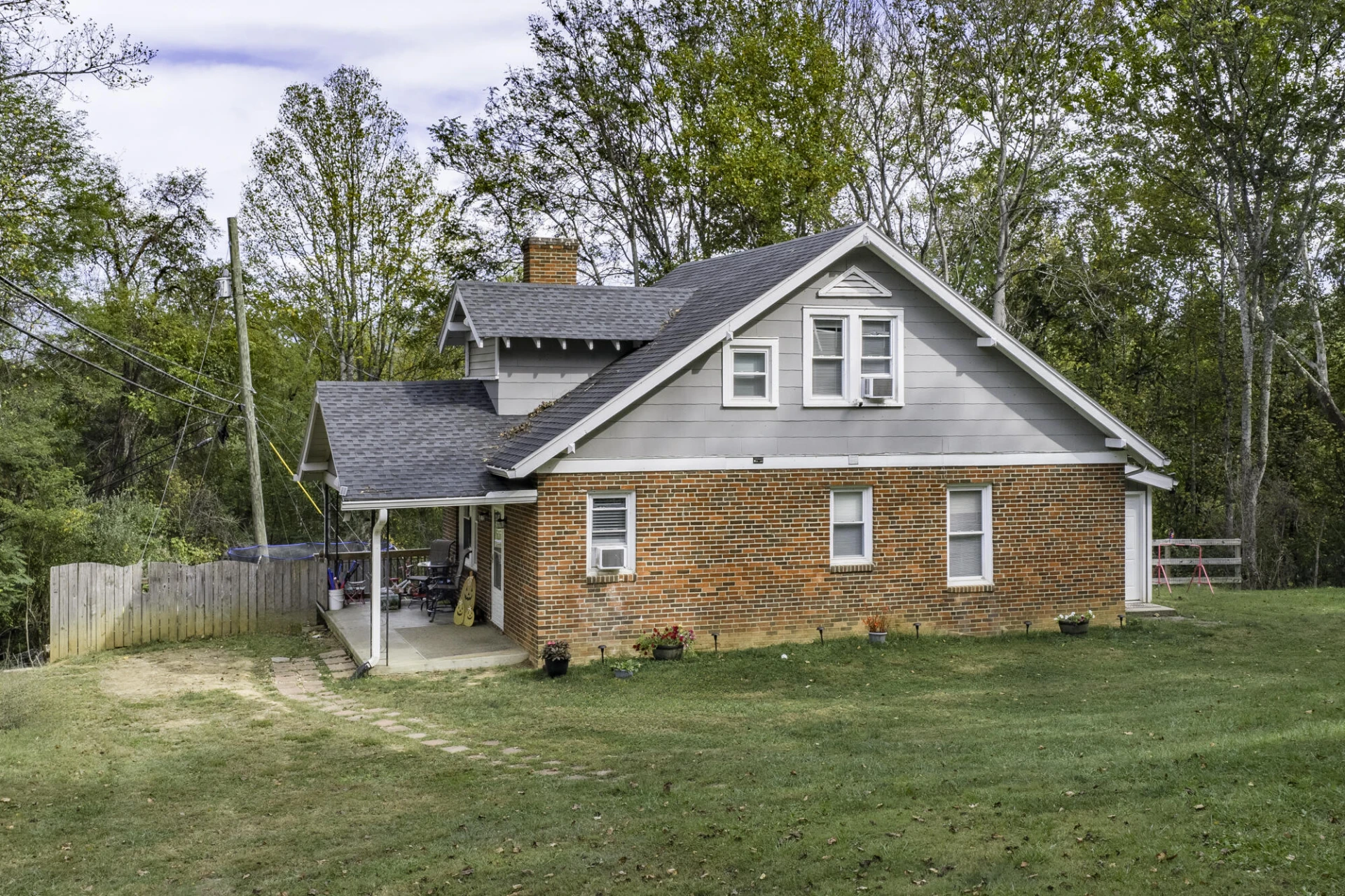 390 Blue Hills Ln - Photo 18