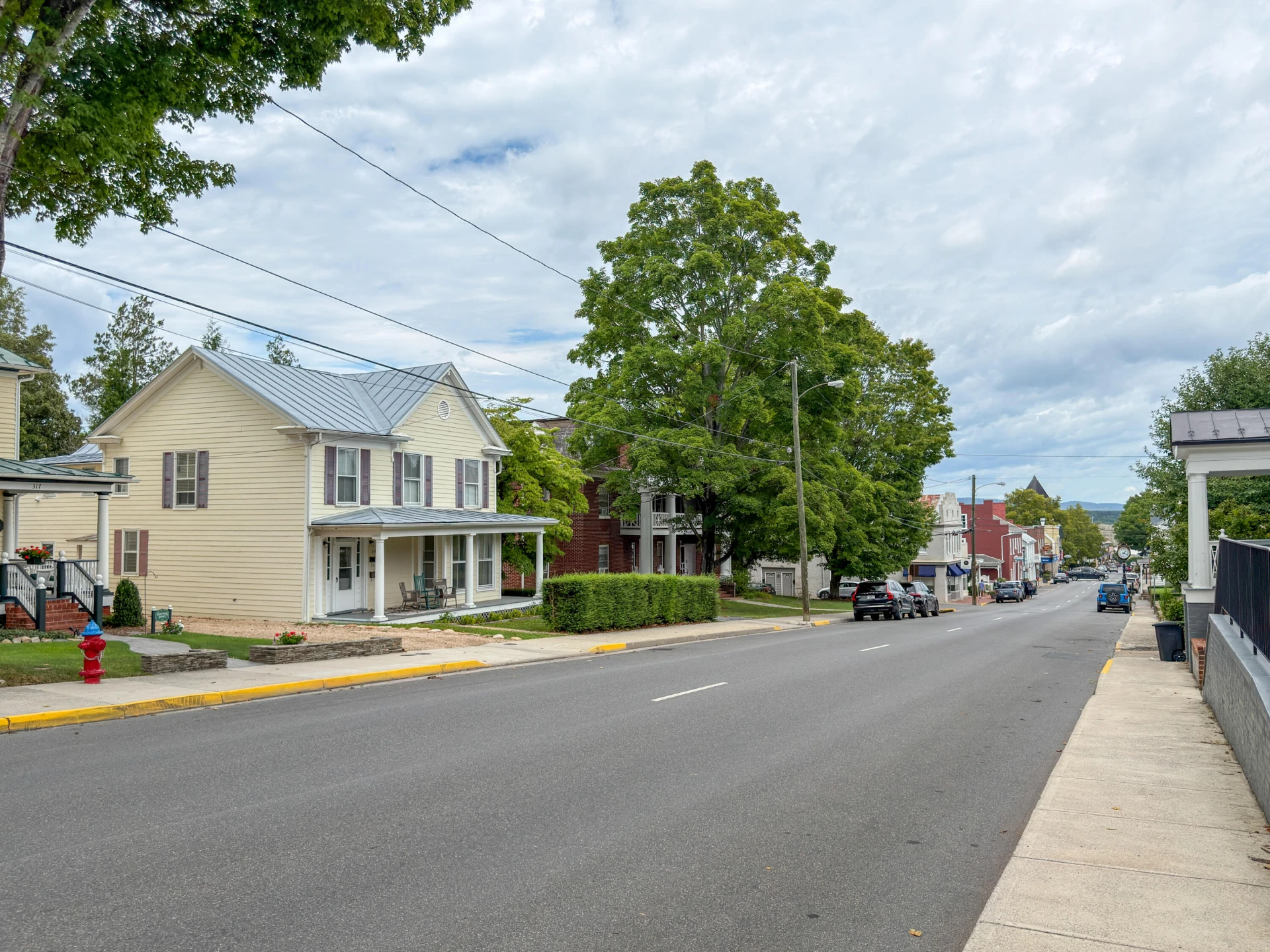 315 S MAIN St - Photo 3