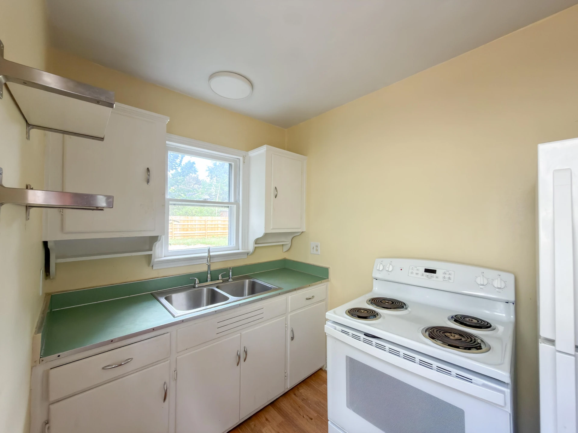 315 S MAIN St - Photo 61