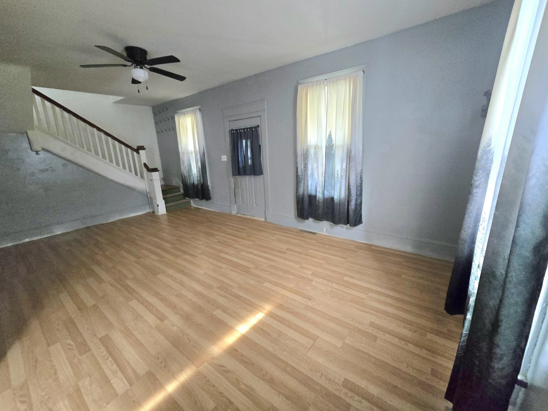 113 First St - Photo 4